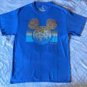 Walt Disney World T-Shirt, Men's Tee Size Medium, Cotton/Polyester.